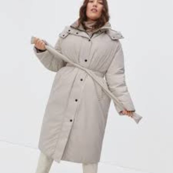 Everlane Jackets & Blazers - Everlane Light Beige Long Puffer Coat with Belt